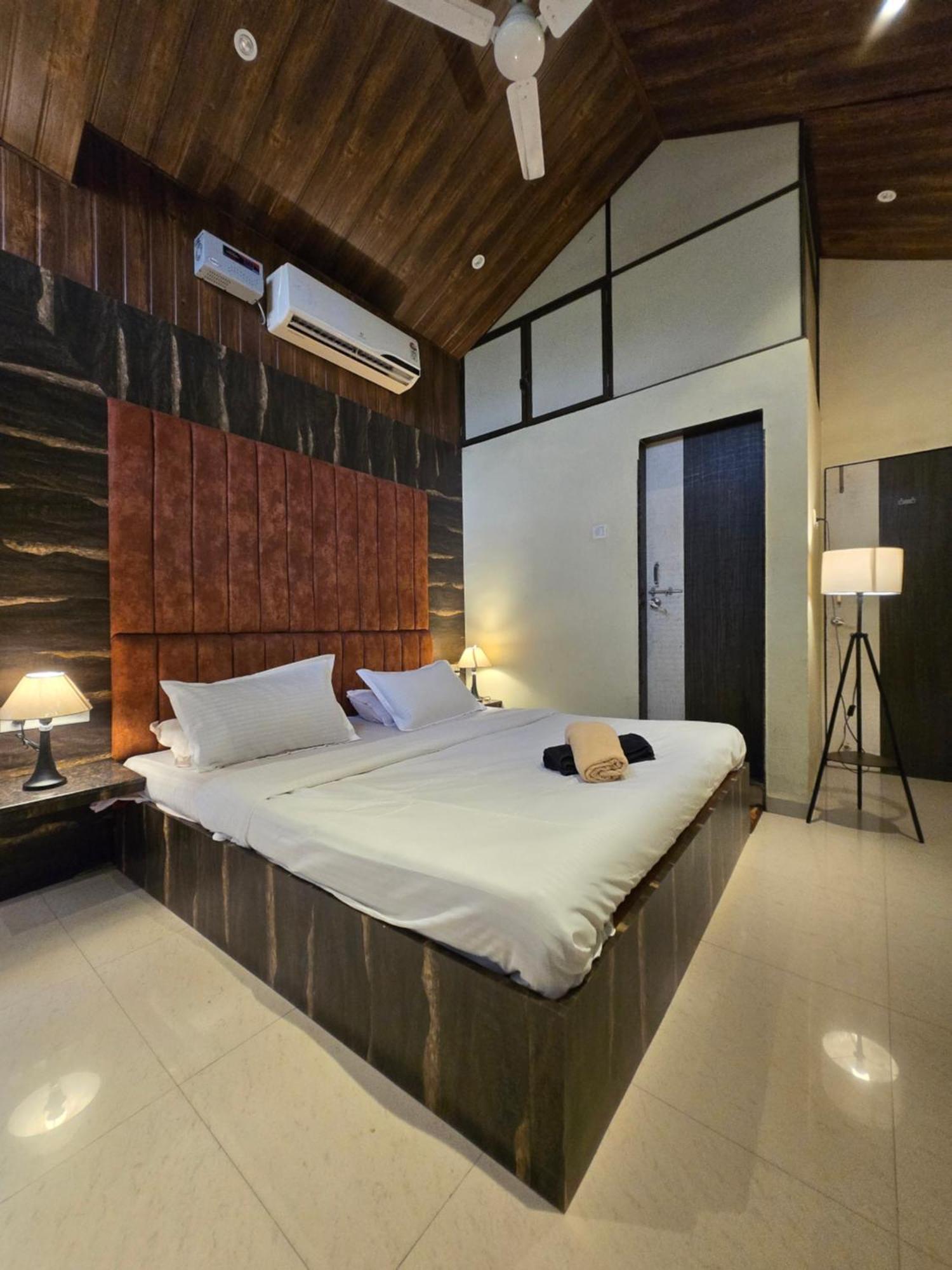 Mount Paradise Villa