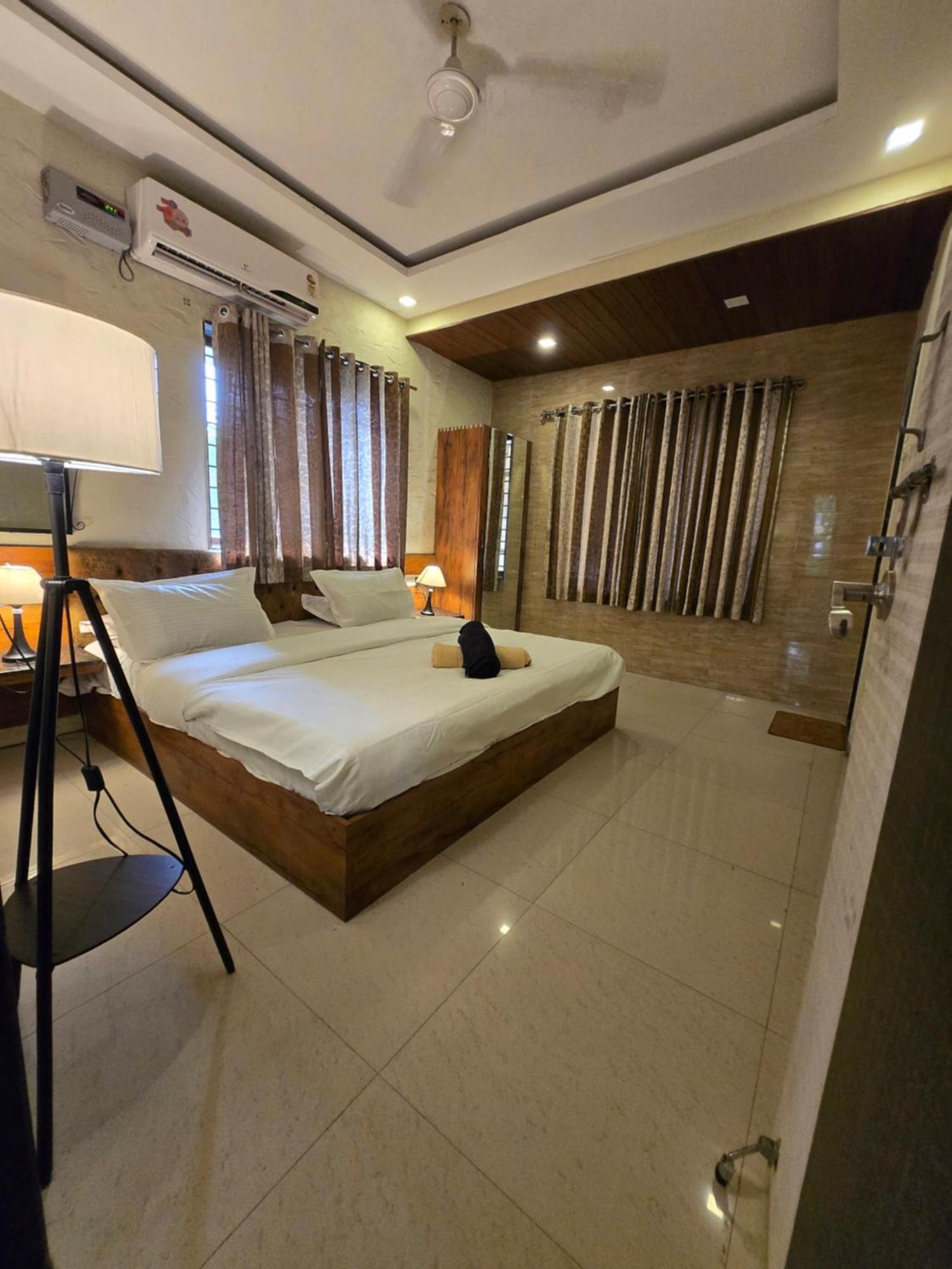 Mount Paradise Villa *